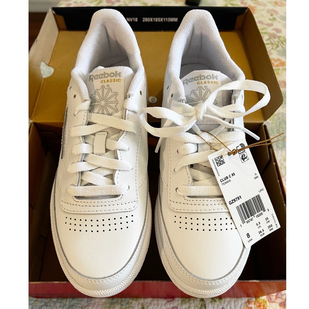 Reebok Classic women’s White Sneakers